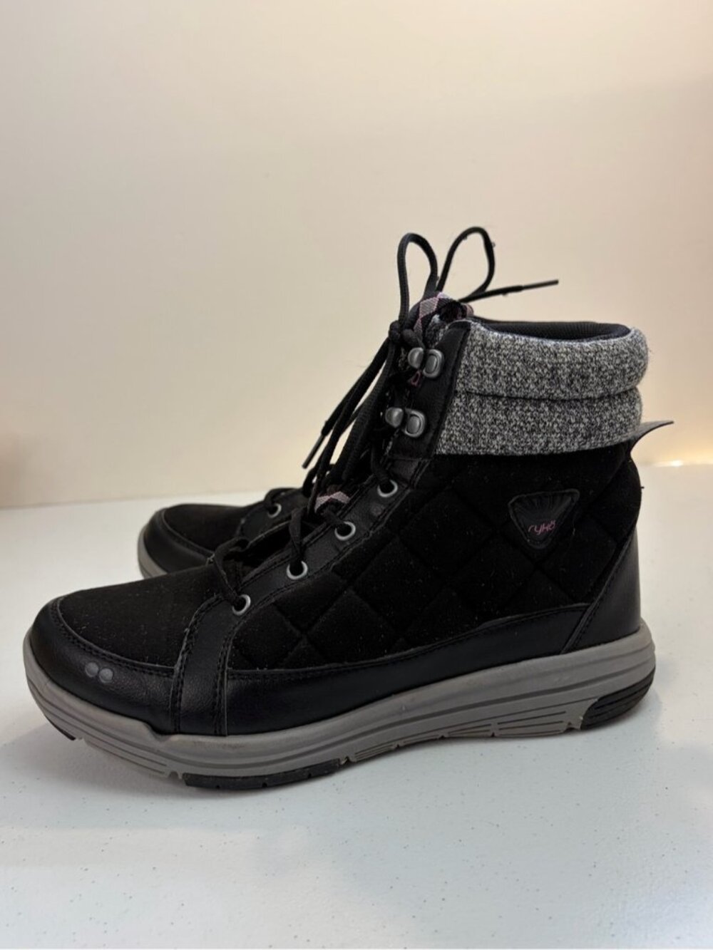 Ryka Aurora Winter Boots Womens Size 8 Black Gray Lace Up Comfort Hiking Shoes - Picture 2 of 9